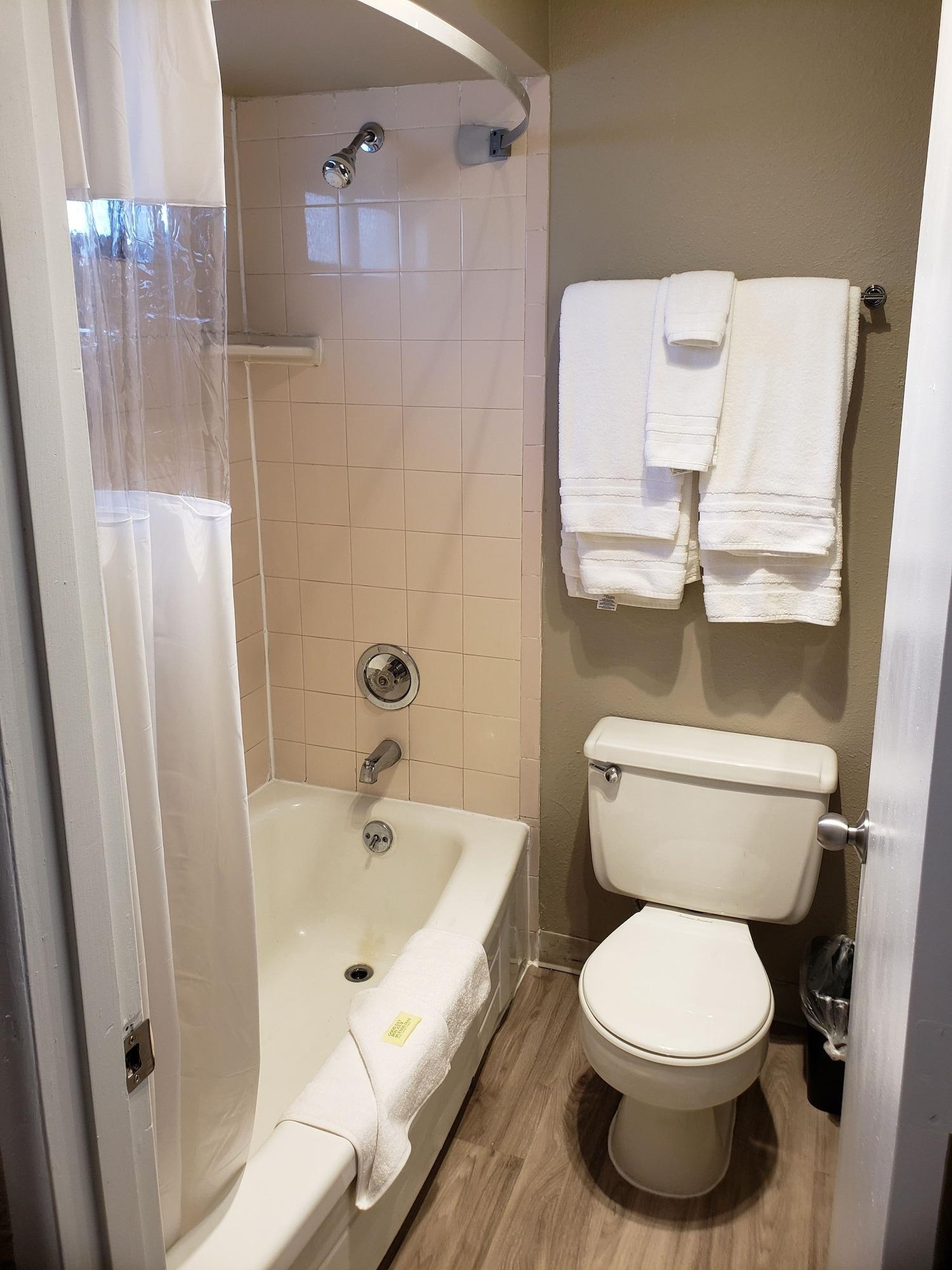 Yakima Valley Inn Экстерьер фото