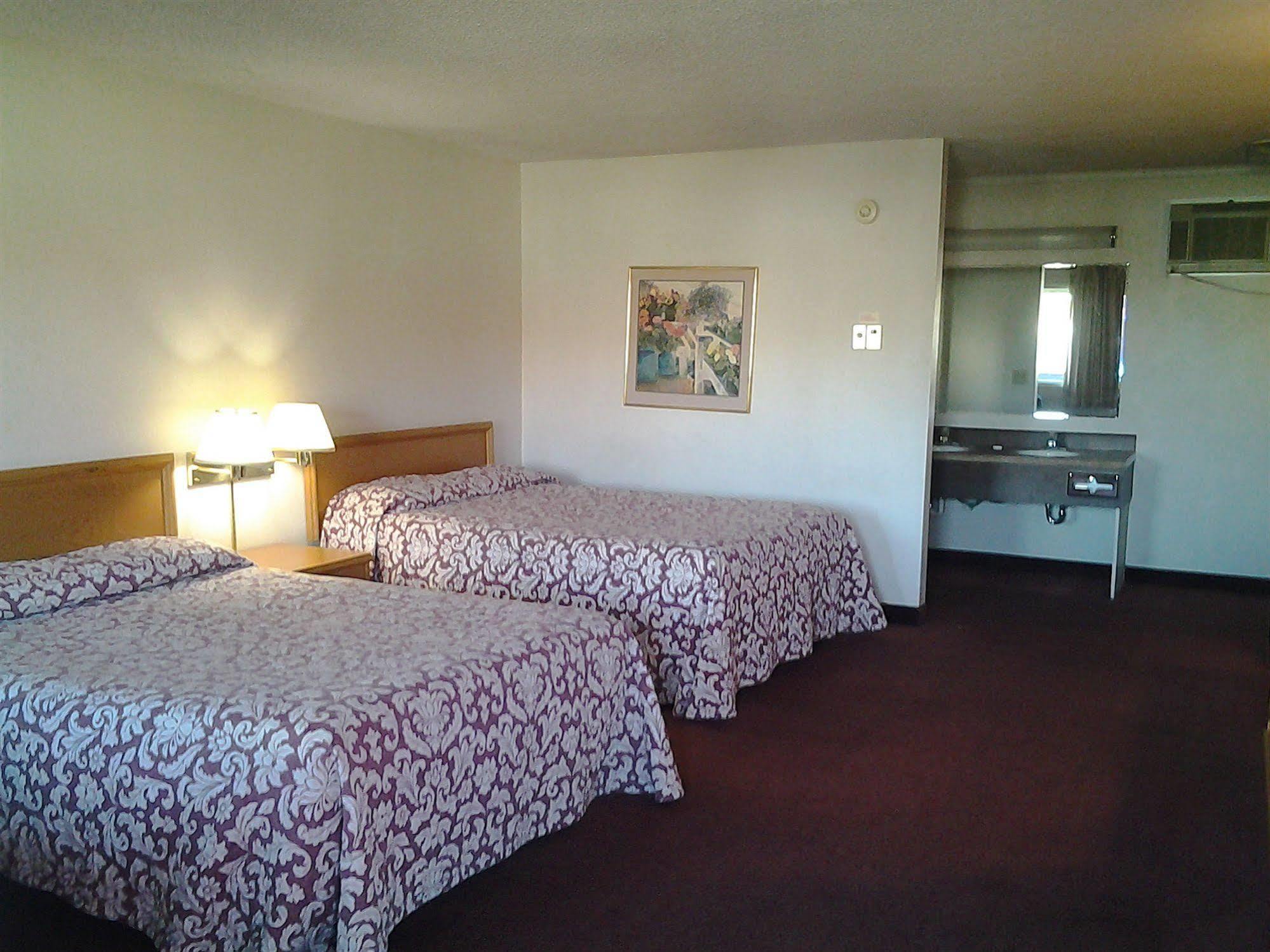 Yakima Valley Inn Экстерьер фото
